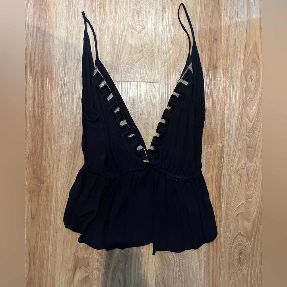 Black plunge top